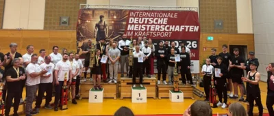Schwerathletikscheune Deutscher Mannschaftsmeister (Bild vergr&ouml;&szlig;ern)