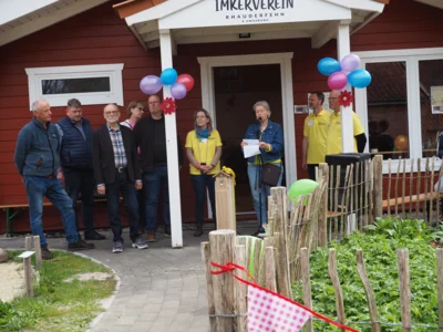 Feierliche Eröffnung des Bienenpfades in Ostrhauderfehn (Bild vergr&ouml;&szlig;ern)