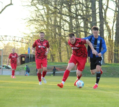 Max Kolbe (rotes Trikot) startete nach seiner Verletzung erstmals von Beginn an.