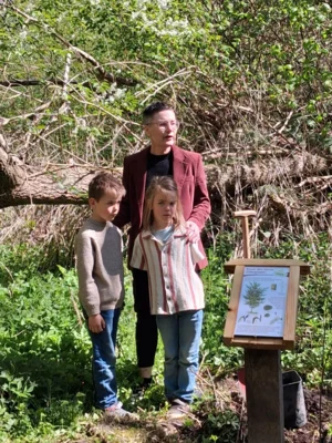 Traditionelle Maifeier in Pritzwalk: Baum des Jahres im Hainholz gepflanzt