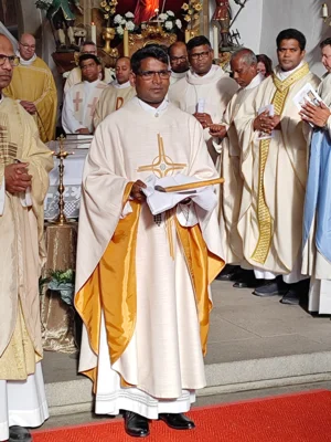 Meldung: Silbernes Priesterjubiläum  - Pater Joseph Santhappan