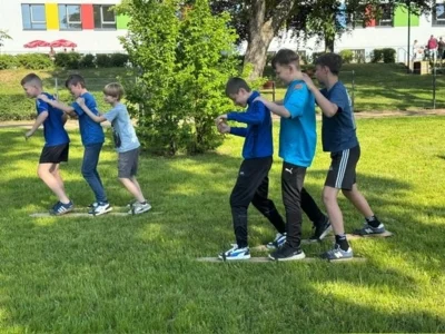 Unser Grundschulfest 2026 - "Spielen, lachen, fröhlich sein - heut gehört der Tag euch ganz allein"