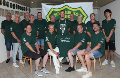 Vorne links die Sponsoren: Hartmut Flach, Thorsten Diehl, Christian Ladner und Marcel Schrempf