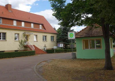 Die Arbeiten zur Umgestaltung des Dorfangers beginnen an der Buswendeschleife.