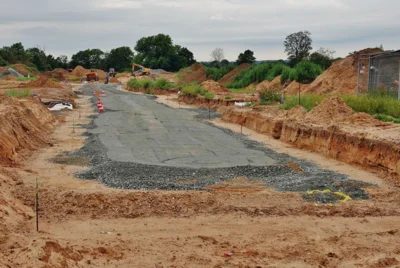 Erschließungsstraße Schmiedeberg am 1. Juli 2026