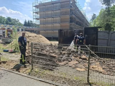 Einsatzbericht 21+22/2026 - 19+20.06.2026 B1 Brand Abrollcontainer, Schleife