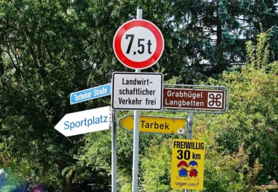 Die Tarbeker Straße ist nun tonnagebeschränkt