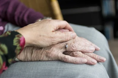 „Wie gehe ich mit belastenden Situationen im häuslichen Pflegealltag um“ (Bild vergr&ouml;&szlig;ern)