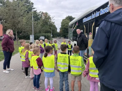 Foto zur Meldung: Busschule für die 1. Klassen