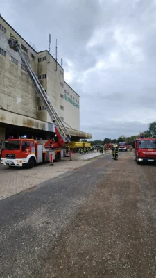Einsatzübung mit der Drehleiter in Visselhövede (Bild vergr&ouml;&szlig;ern)