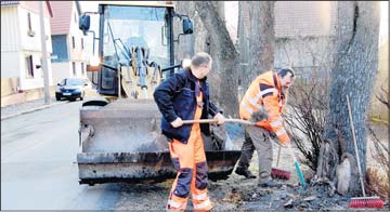 Foto zu Meldung: Frühjahrsputz beginnt - Bauhofleiter aber auch auf Schnee gefasst