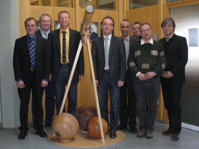 Foto zur Meldung: Bayer. Landtagsabgeordnete besuchen Fachschule des Drechslerhandwerks in Bad Kissingen