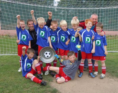 Foto zur Meldung: F-III-Junioren der JSG Hevesen/Hespe Staffelsieger der F-II-Junioren