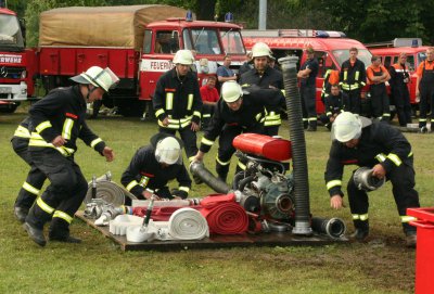 90 Jahre Freiwillige Feuerwehr Schmogrow &amp; Amtsausscheid (Bild vergr&ouml;&szlig;ern)
