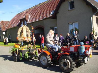 Erntedankfest der GemeindeWusterhausen/Dosse in Trieplatz