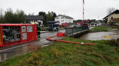 Hochwasserhilfe in Niedermoosen