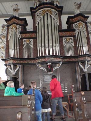 Die Orgel in der Neukalener Kirche (Bild vergr&ouml;&szlig;ern)