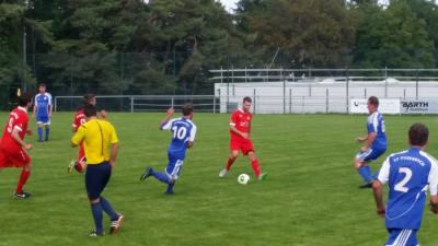 Fussball (Bezirksliga) - Remis gegen den SV Huzenbach (Bild vergrößern)