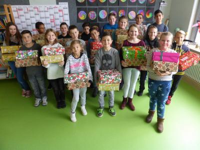 Foto zur Meldung: Klasse 5 sorgt für Weihnachtsfreude in Bosnien-Herzegowina
