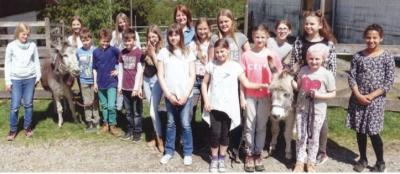 Die Tierschutz-AG auf Hof Huppenhardt - Pressebericht aus "Respektiere"