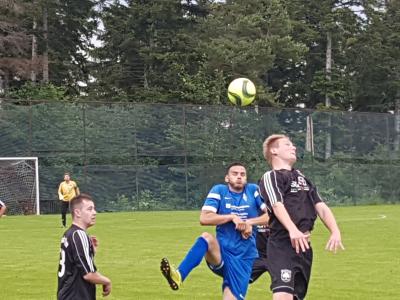 Fussball (Kreisliga) - Sieg gegen Vöhringen / Dino Abdagic öffnet das Meistertor ganz weit (Bild vergrößern)