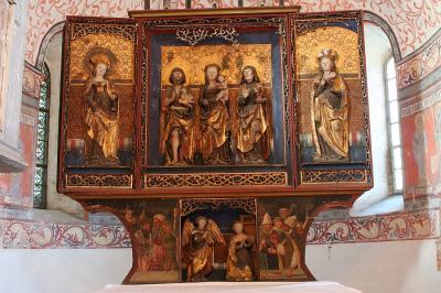 Der restaurierte Altar in Kirche zu Lindena
