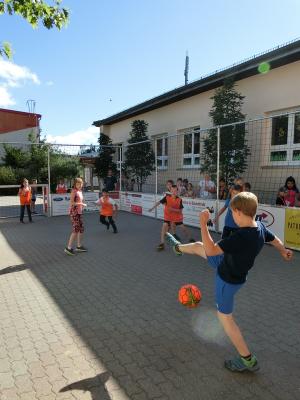 Straßenfußball-Turnier gestartet