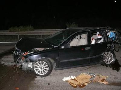 Auf der A14 in Höhe Zens hat sich am Sonnabendnacht ein Unfall mit sieben Verletzten ereignet. Foto: Polizeirevier Börde