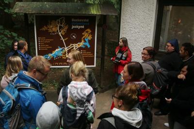 Wasserfall gesichtet und Höhle besucht – Tschechien Tag 5