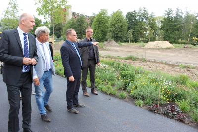 Vom Bleichwall bis zum Bahnhof: Ministerpräsident besichtigt Laga-Gelände