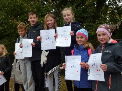 Foto zur Meldung: Ein sportlicher Herbsttag mit Paar- und Staffellauf
