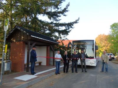Busunterstand in Rehfeld saniert