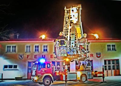 Neujahrsgrüße der Feuerwehr Calau (Bild vergrößern)