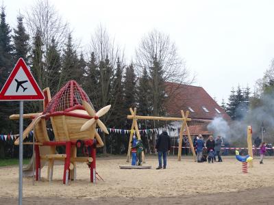 Ein Flugplatz-Spielplatz für Heinrichsfelde