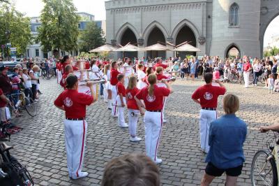 Fanfarenzug Potsdam feiert Premiere auf der Fete de la Musique