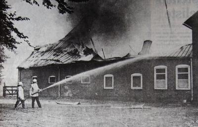 Foto zur Meldung: Vor 25 Jahren: Bauernhof Willingshöfen endgültig abgebrannt