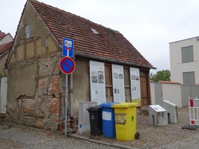 Sanierung des Kleinsthauses Johann-Sebastian-Bach-Straße 8 beginnt