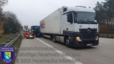 Einsatz 98/2019 | VU 2x LKW 1x Transporter 1x PKW | BAB 10 AD Spreeau - AS Niederlehme (Bild vergrößern)
