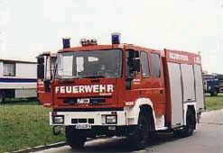Foto zur Meldung: Protest der Freiwilligen Feuerwehr Groß Briesen im Landratsamt