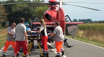 Zwei Rettungshubschrauber der Deutschen Luftfahrtrettung waren im Einsatz, um die beiden schwerst verletzten Kinder in Kliniken zu bringen. Fotos (1): Thomas Schulz