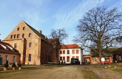 Foto zur Meldung: Neugestaltung der Außenanlagen der Burg Beeskow