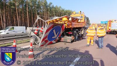 Einsatz 23/2021 | PKW gegen Schilderwagen | BAB 12 AS Friedersdorf - AD Spreeau (Bild vergrößern)