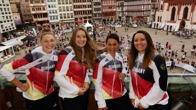 Foto zur Meldung: Tokio 202ONE: Olympia Team Deutschland am Frankfurter Römer empfangen