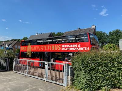 Foto zur Meldung: Stadtbesichtigung mit dem Münsterbus