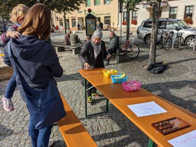 Foto zur Meldung: Boccia, Ping-Pong und Tic Tac Toe auf dem Marktplatz
