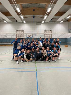 Foto zur Meldung: Erster Volleyballspieltag in Elsdorf! Zweite Damen debütiert - Erste Damen dominiert