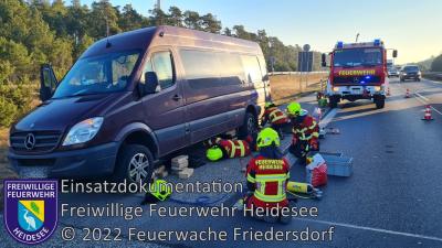 Foto vom Album: Einsatz 92/2022 | Aufgerissener Dieseltank | BAB 12 AS Friedersdorf - AD Spreeau