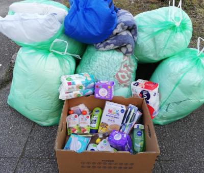 Spenden unterwegs in Richtung Ukraine... (Bild vergr&ouml;&szlig;ern)