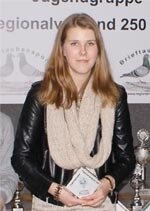 1. Jugendmeisterin mit Jungtauben über alle Kat. im Regionalverband 250 OWL wurde 2013 Carina-Chiara Wickord, RV Gütersloh Stadt.