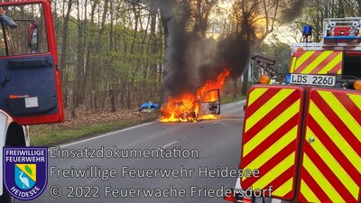 Foto vom Album: Einsatz 106/2022 | PKW in Vollbrand | Wolzig Wolziger Hauptstraße